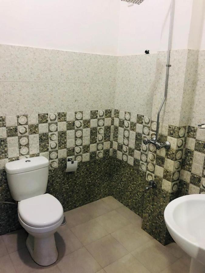 Freedom Inn 尼甘布 外观 照片